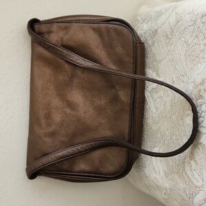 👜 Wilsons Genuine Leather Brown Shoulder Bag